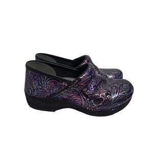 Dansko XP 2.0 Engraved Floral Patent Purple Slip-On Clogs Women's Size 38